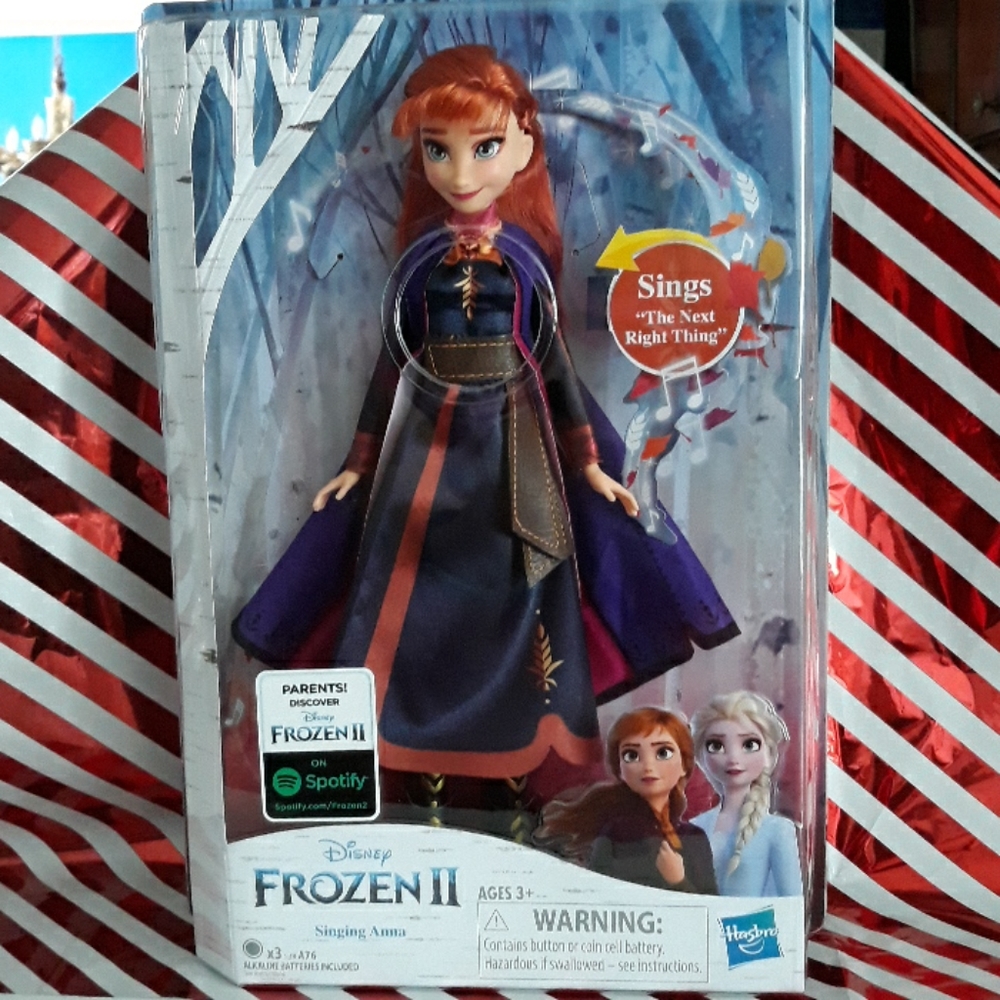 Frozen II Singing Anna